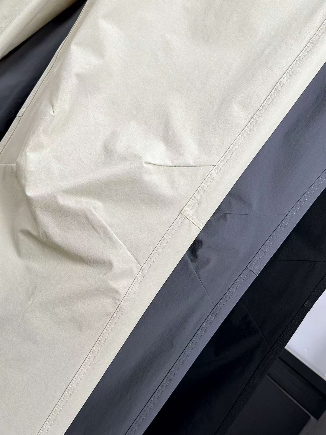 Kolon Sport Cool-Touch Quick-Dry Hiking Pants view 4