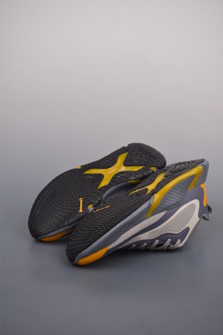 Adidas AlphaBounce Beyond view 12