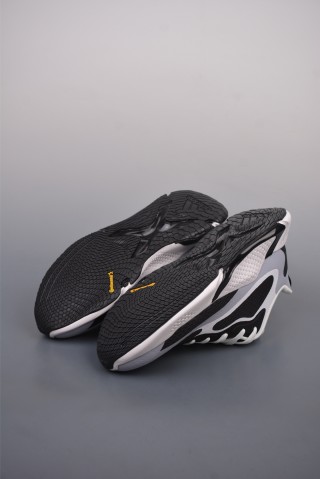 Adidas AlphaBounce Beyond view 30
