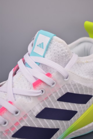 Adidas Crazyflight Mid view 16