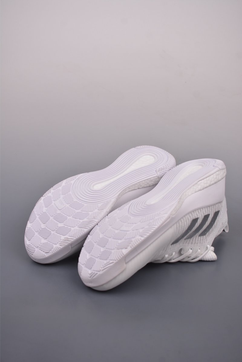 Adidas Crazyflight Mid view