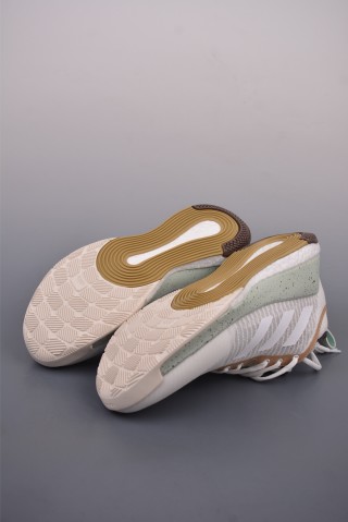 Adidas Crazyflight Mid view 12