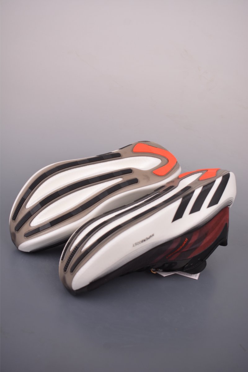 Adidas Hyper Boost Edge view