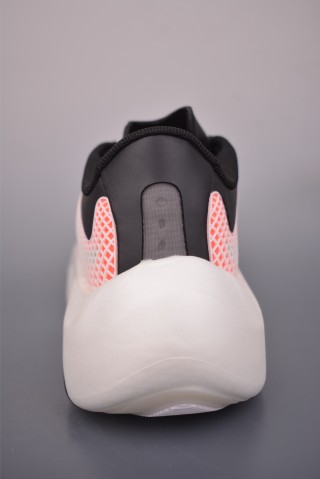 Adidas Hyper Boost Edge view 4