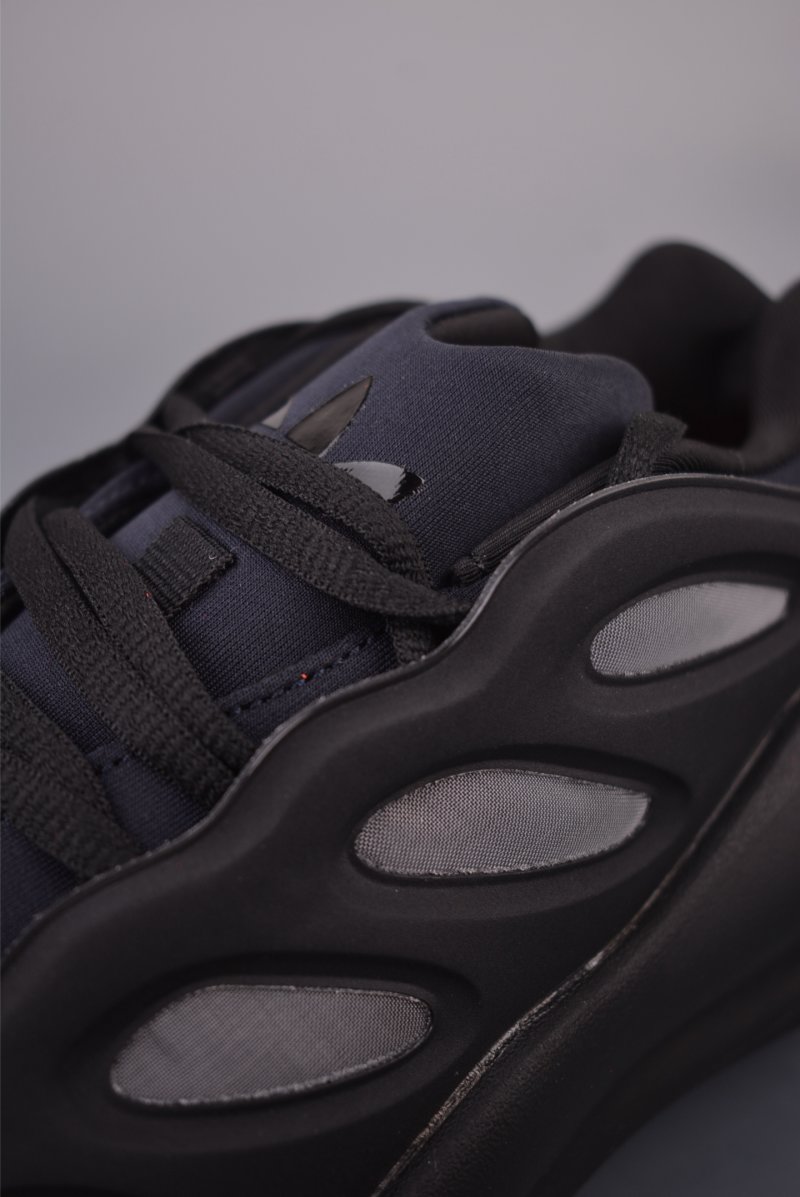 Adidas Hyper Boost view