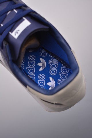 Adidas Originals Country view 9
