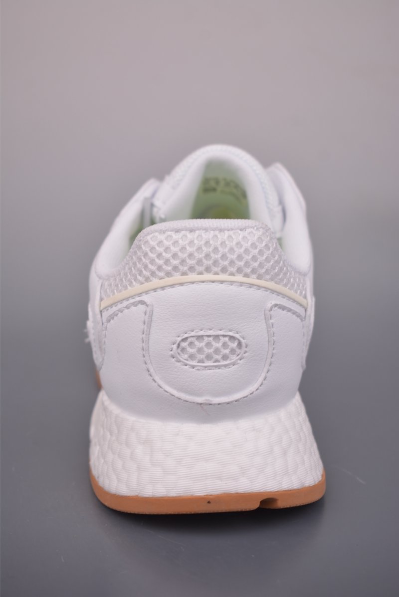 Adidas Originals Trescrun BR Boost view