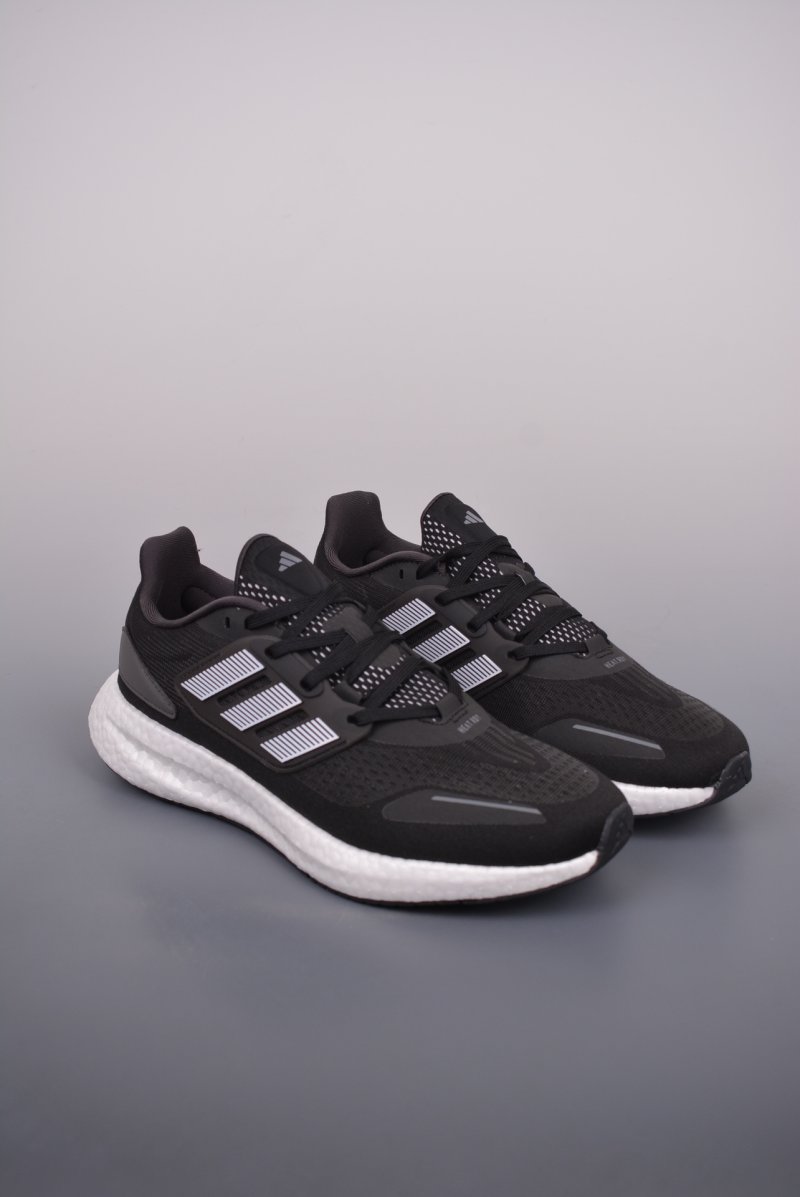 Adidas PureBOOST 22
