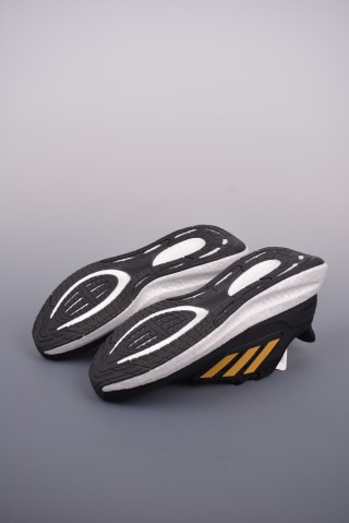 Adidas PureBOOST 22 view 3