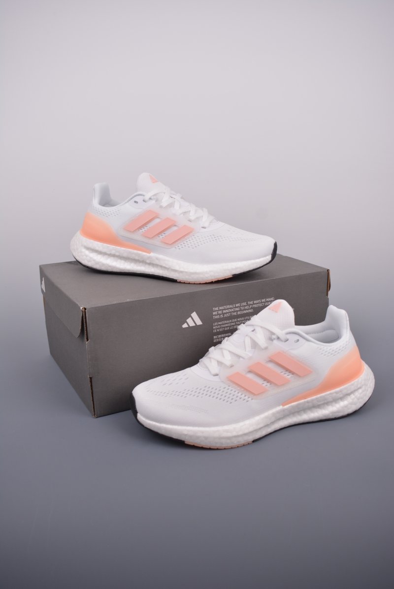 Adidas PureBOOST 22 view
