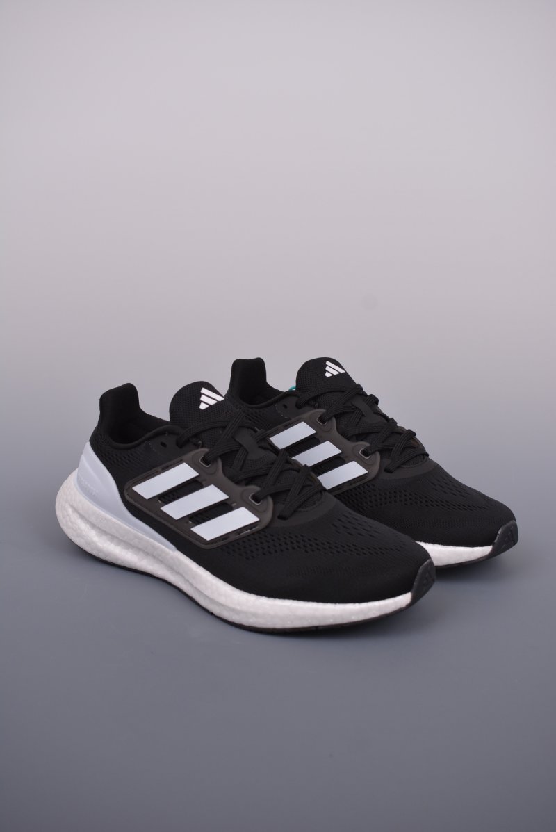 Adidas PureBOOST 22