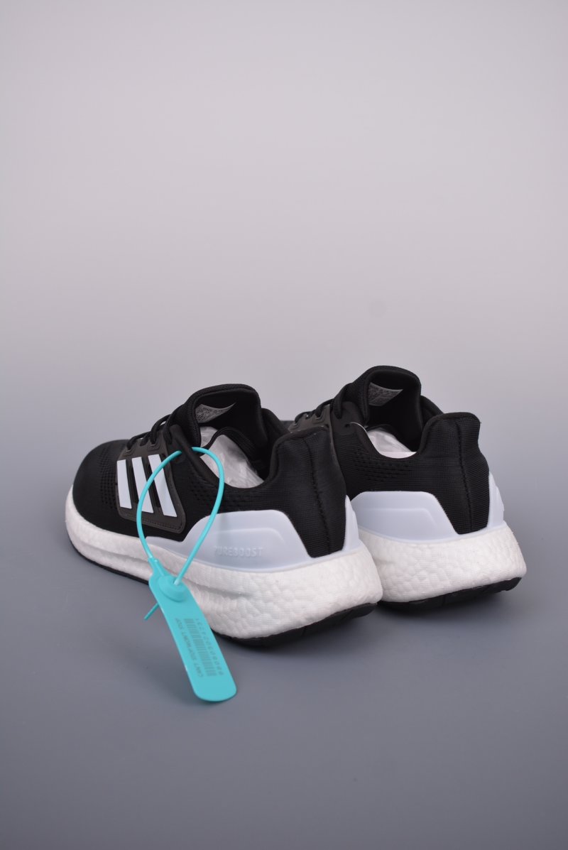 Adidas PureBOOST 22 view