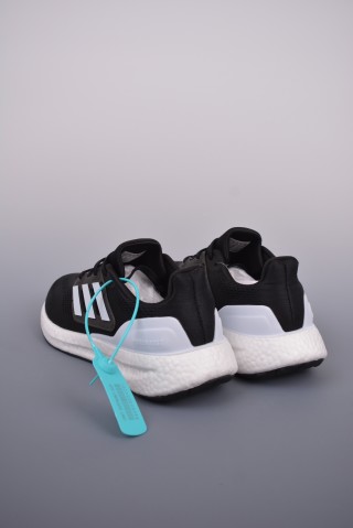 Adidas PureBOOST 22 view 2
