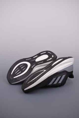 Adidas PureBOOST 22 view 3