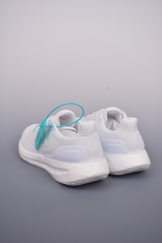 Adidas PureBOOST 22 view 2
