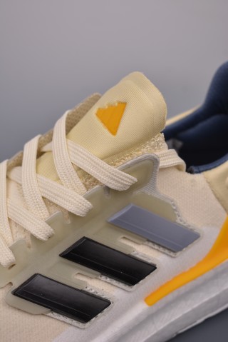 Adidas PureBOOST 23 W view 7