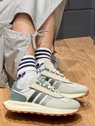 Adidas Racing E5 Boost Prototype view 2