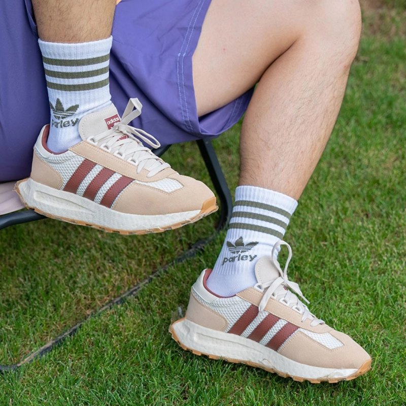 Adidas Racing E5 Boost Prototype view