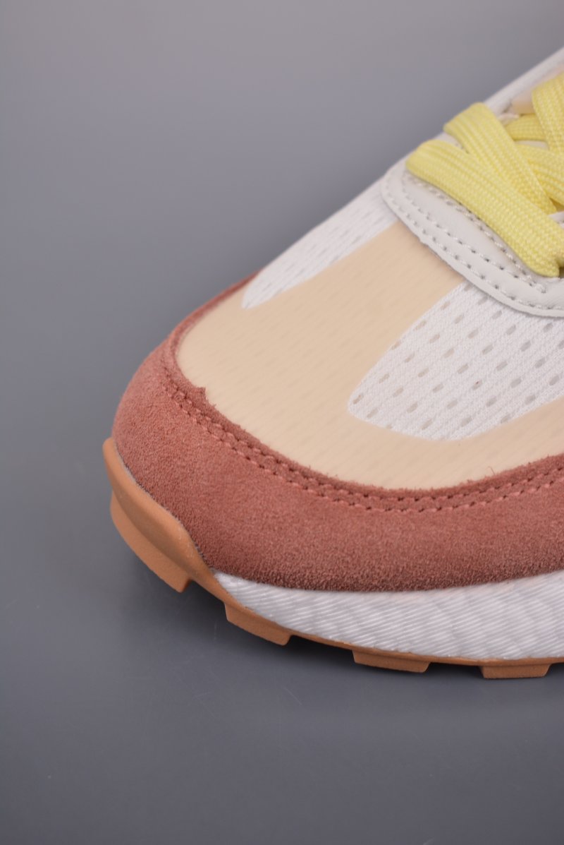 Adidas InstaPump Fury Boost view