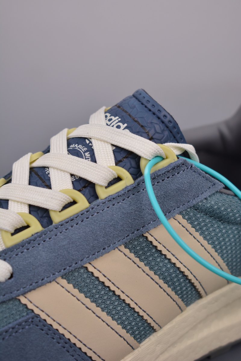 Adidas InstaPump Fury Boost view