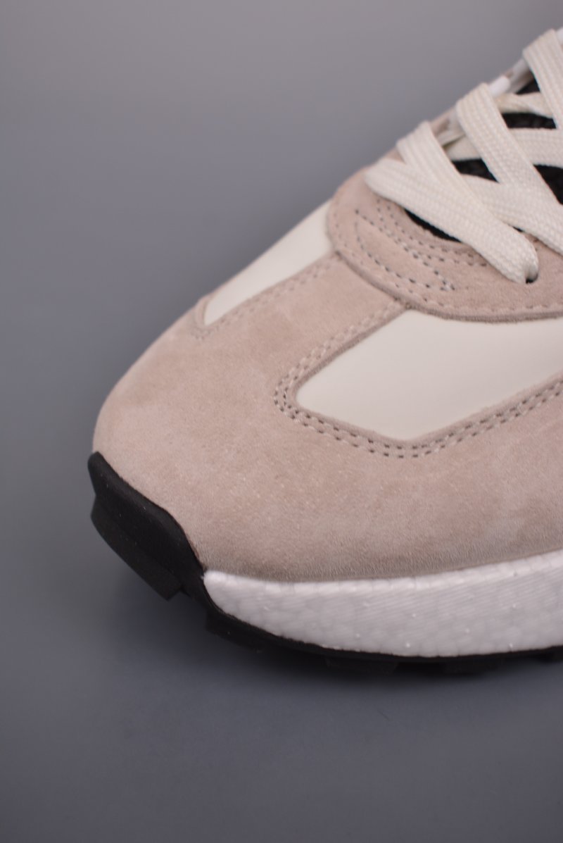 Adidas InstaPump Fury Boost view