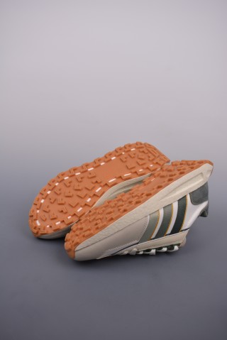 Adidas InstaPump Fury Boost view 3