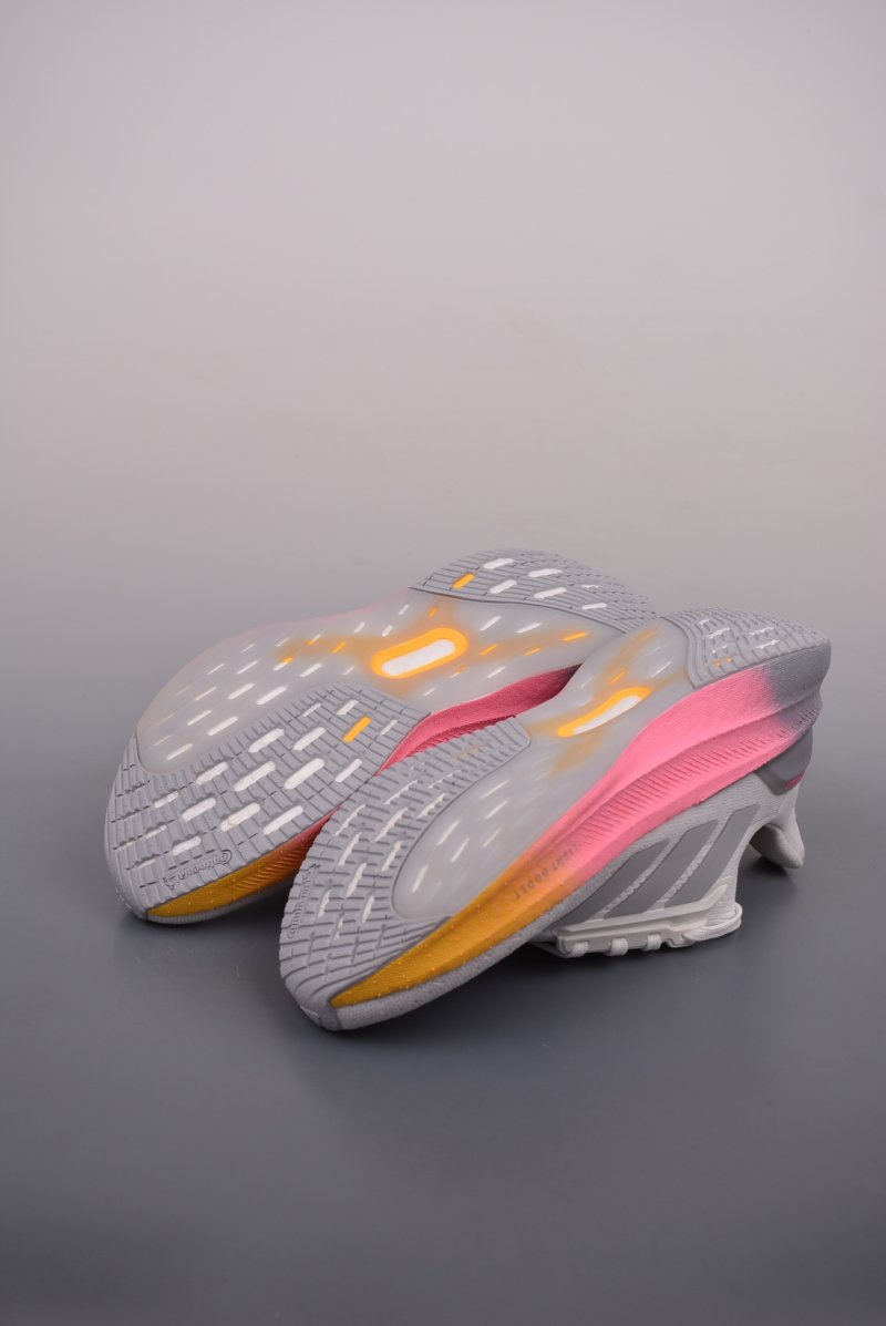 Adidas Ultra Boost 5X view
