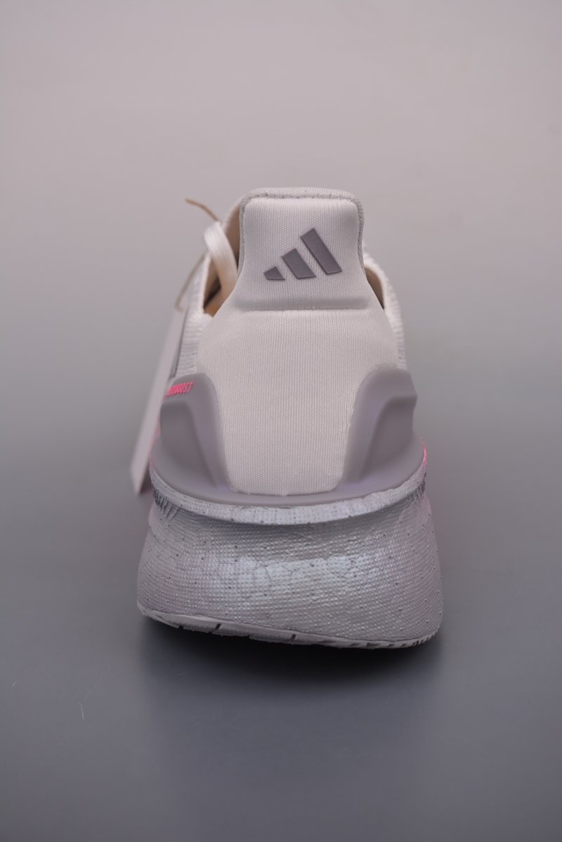 Adidas Ultra Boost 5X view