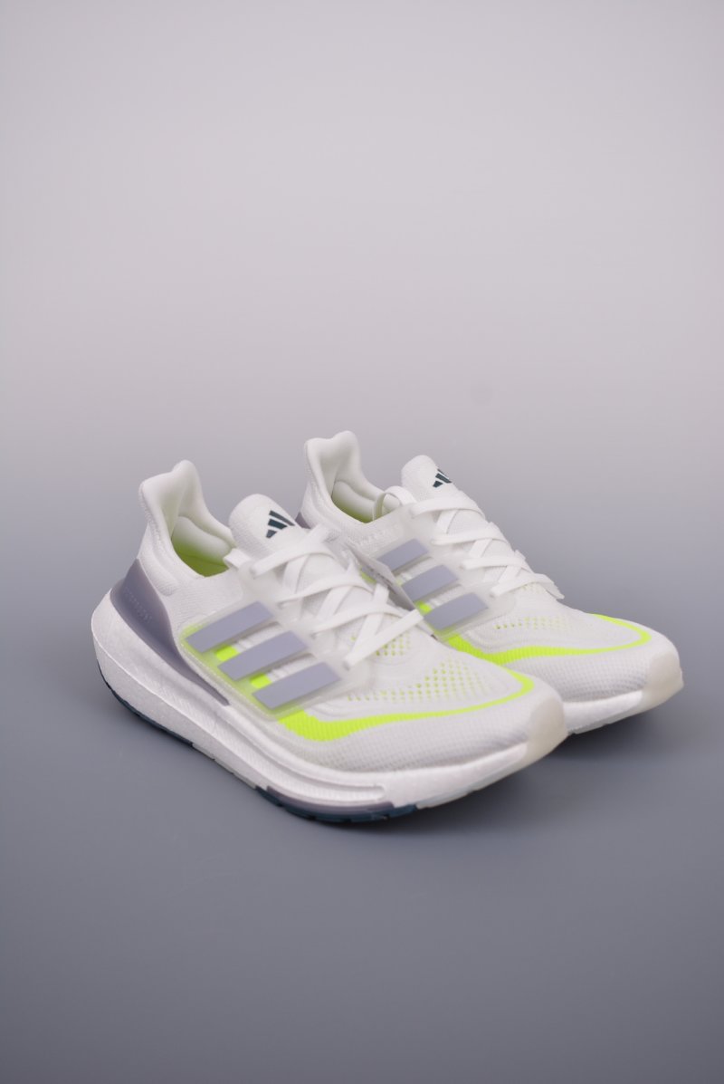Adidas Ultra Boost Light