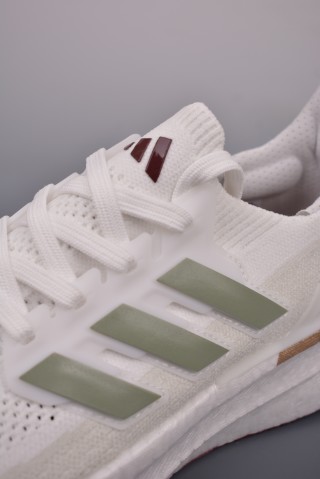 Adidas Ultra Boost Light view 7