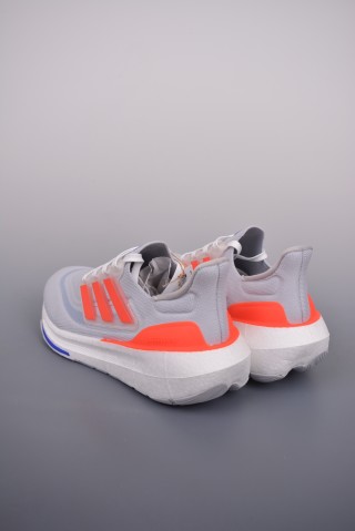 Adidas Ultra Boost Light view 20