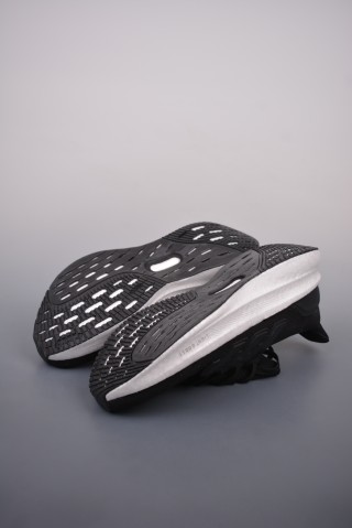Adidas Ultra Boost Light view 30