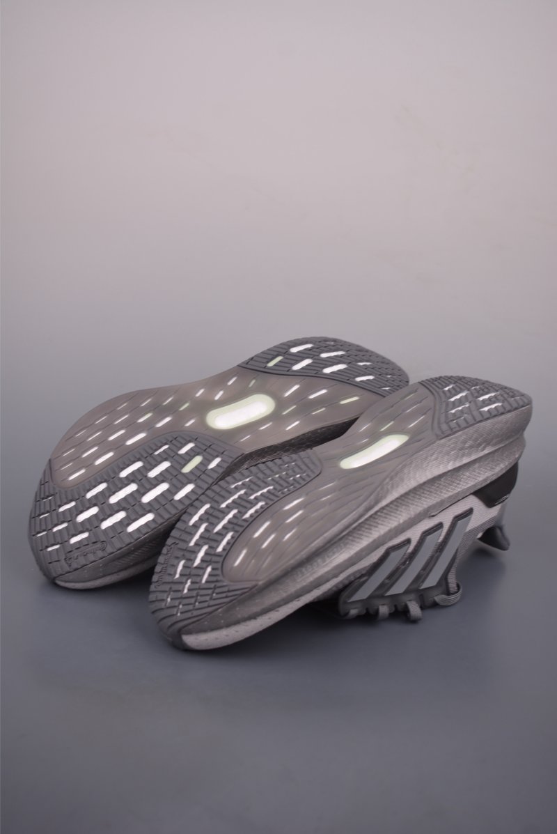 Adidas Ultraboost 5X view