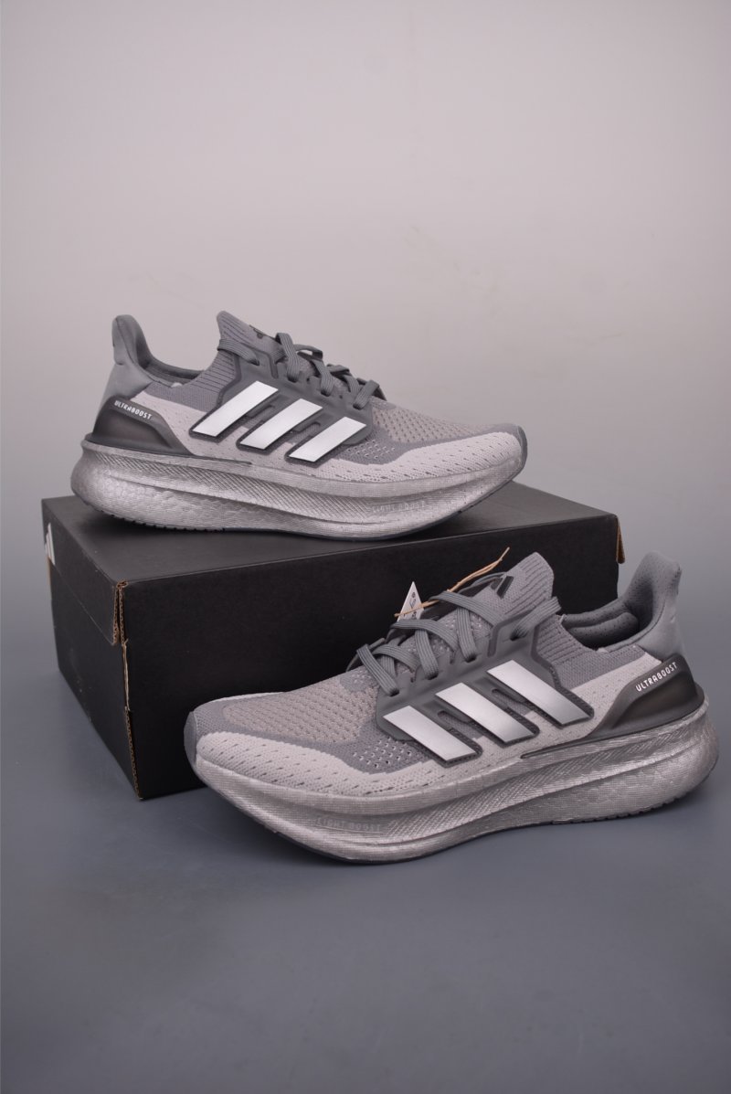 Adidas Ultraboost 5X view