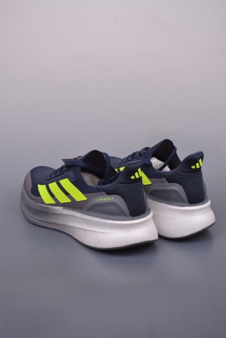 Adidas Ultraboost 5X view 2