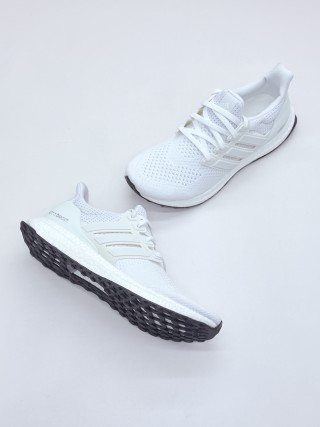 Adidas Ultraboost 1.0 'White' view 3