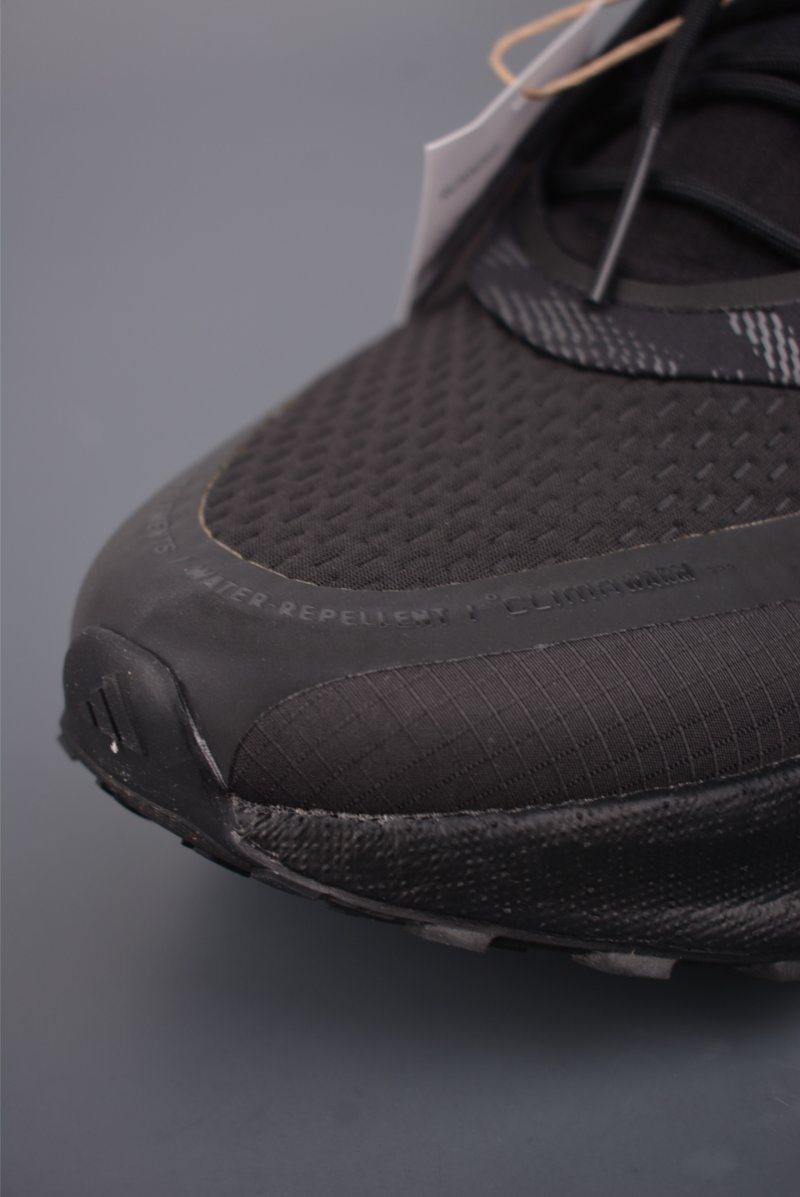 Adidas Ultraboost 5 Climawarm view
