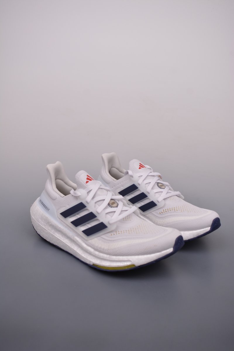 Adidas Ultraboost Light