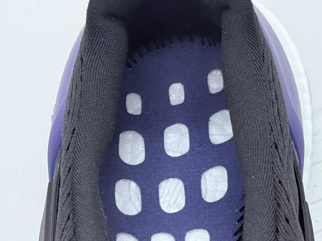 Adidas Ultraboost OG 'Black / Blue' view