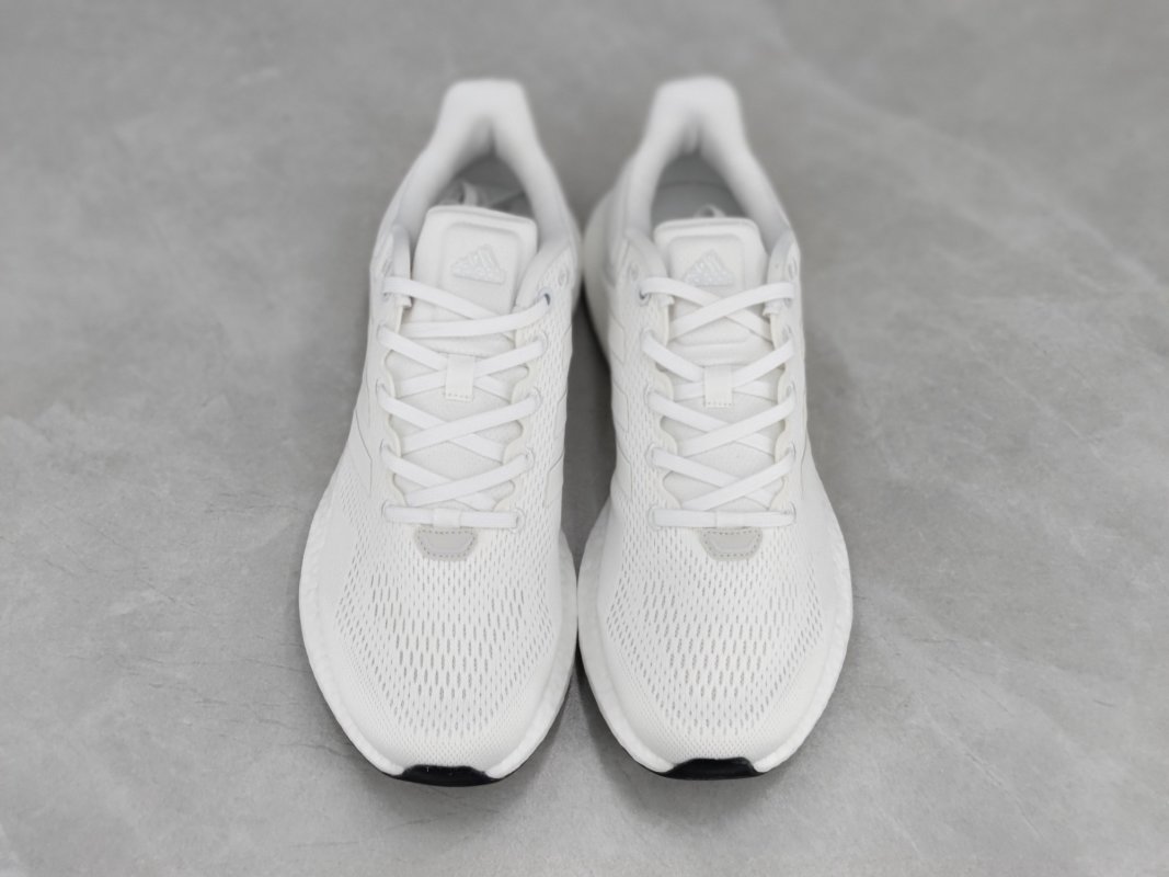 Adidas Pureboost 21 view