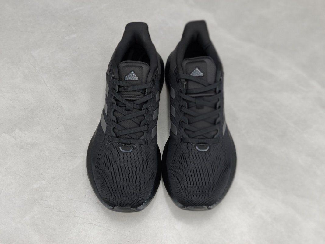 Adidas Pureboost 21 view