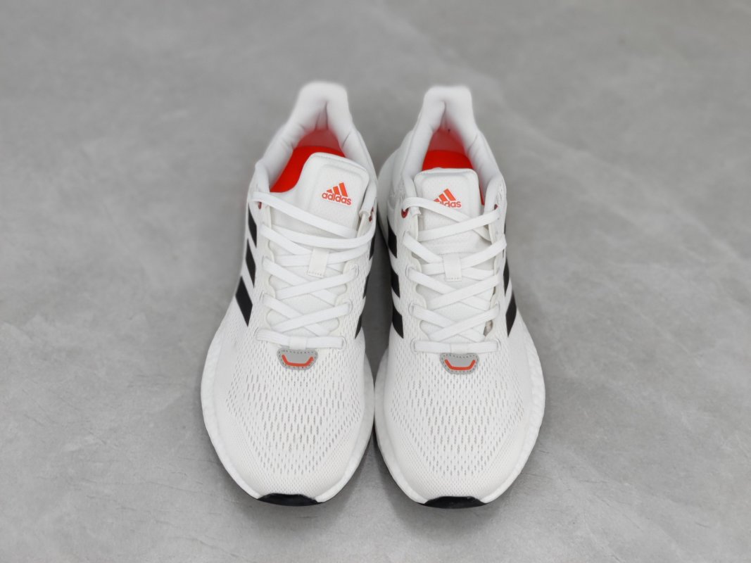 Adidas Pureboost 21 view