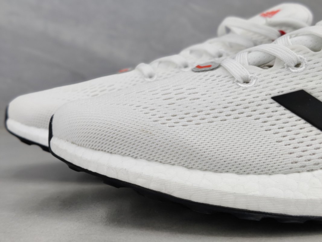 Adidas Pureboost 21 view