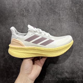 Adidas Ultra Boost UB5