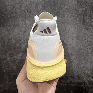 Adidas Ultra Boost UB5 view 4