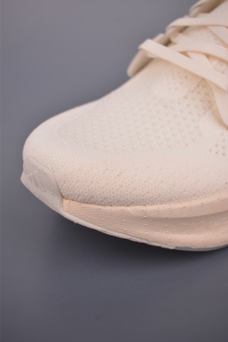 Y-3 Ultraboost 5 view 6