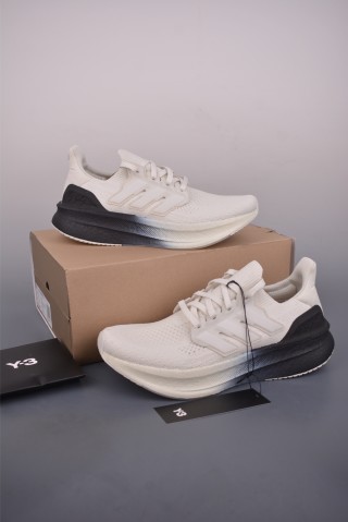 Y-3 Ultraboost 5 view 14