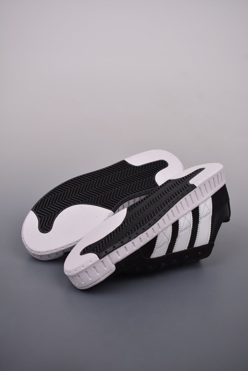 Adidas NRTN view