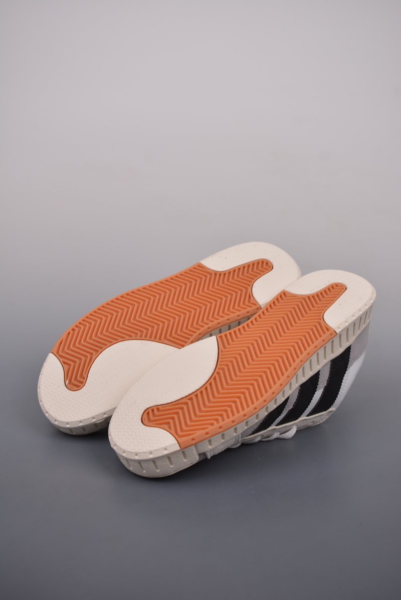 Adidas NRTN view