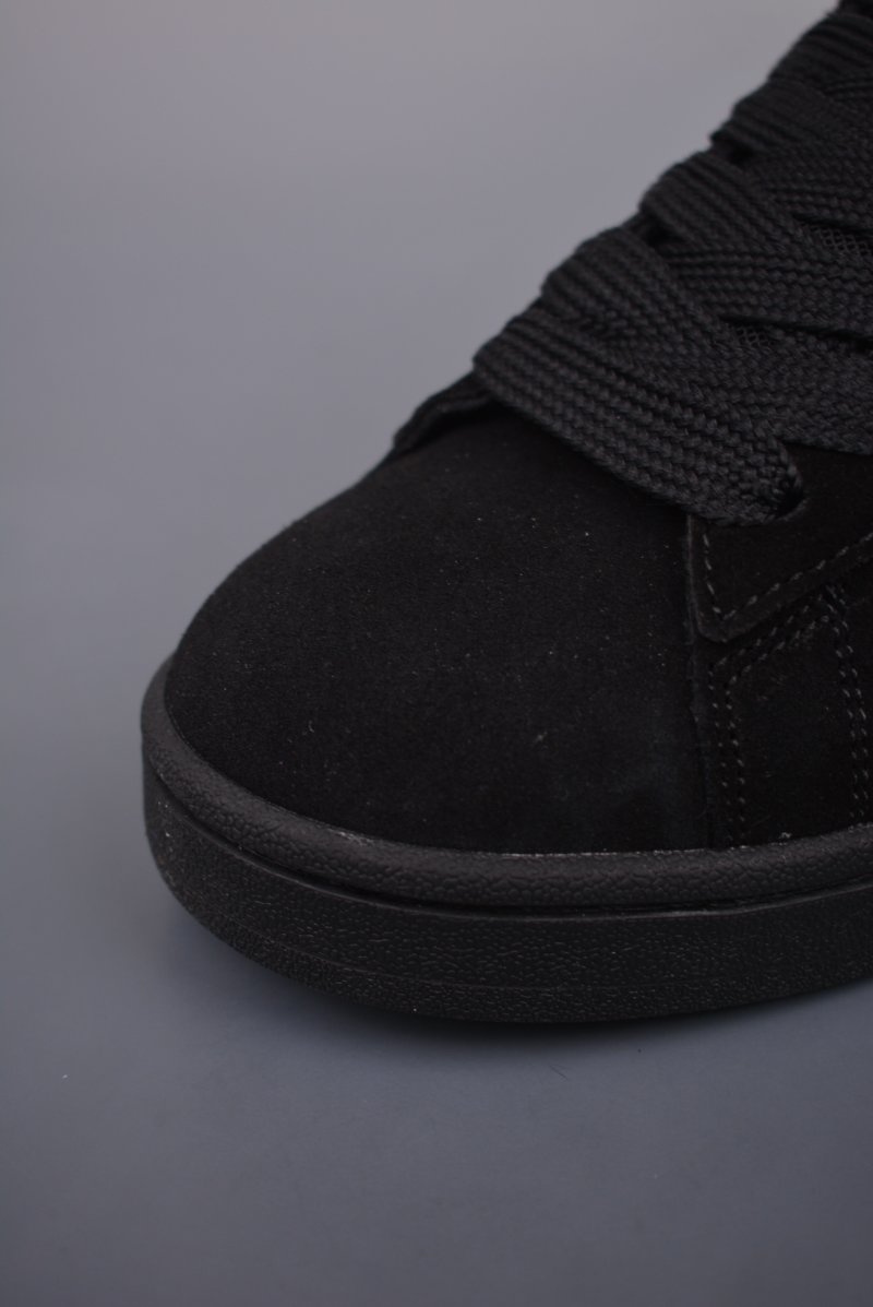 Adidas Campus 00s view